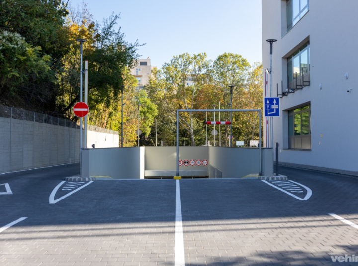 Teljes lezárás a Campus Mélygarázsban